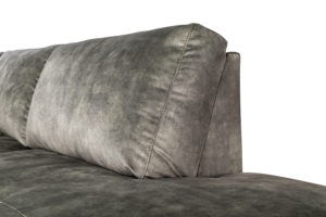 In picture: Leone Open End Right detail. Fabric: Adore 156.