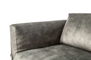 In picture: Leone Open End Right detail. Fabric: Adore 156.