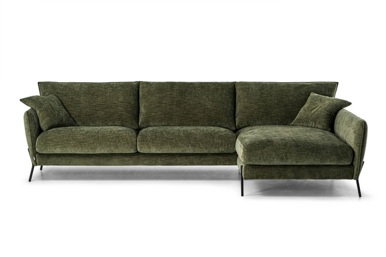 In picture: Nube 3 DIV Right. Fabric: Diego 6012. Leg: Nube leg, matte black.
