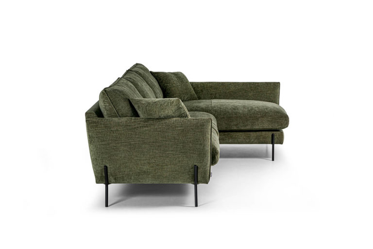 In picture: Nube 3 DIV Right. Fabric: Diego 6012. Leg: Nube leg, matte black.