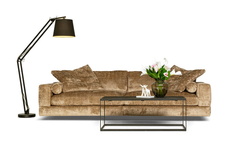In picture: Aston 4. Fabric: Urban 3418.