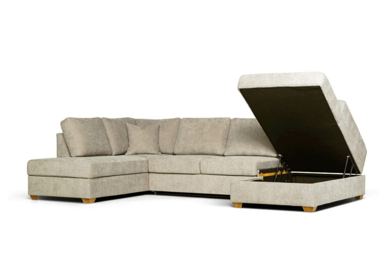 In picture: Dallas Left. Fabric: Shaff 1109.