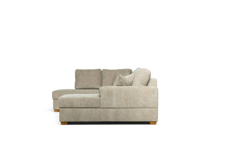 In picture: Dallas Left. Fabric: Shaff 1109.