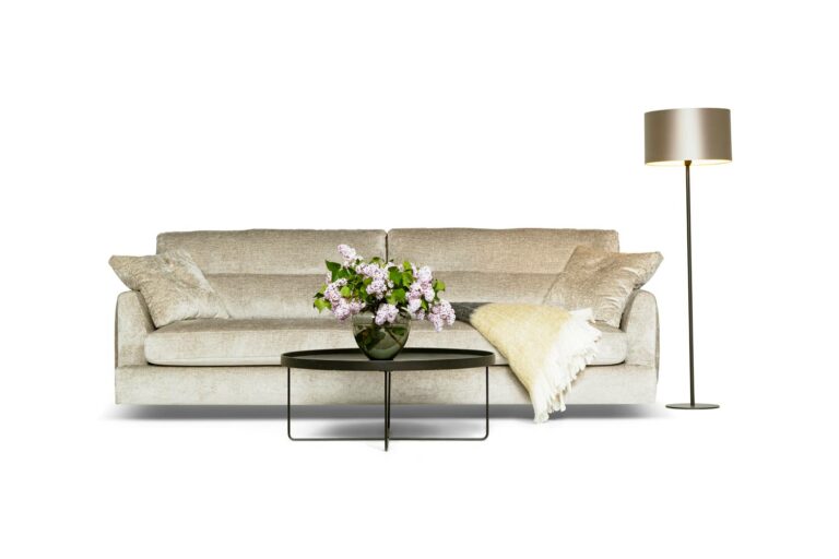In picture: Amber 3 LC. Fabric: Jazz 3107.
