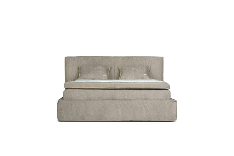 In picture: Compact Sway. Fabric: Shaff 1109.
