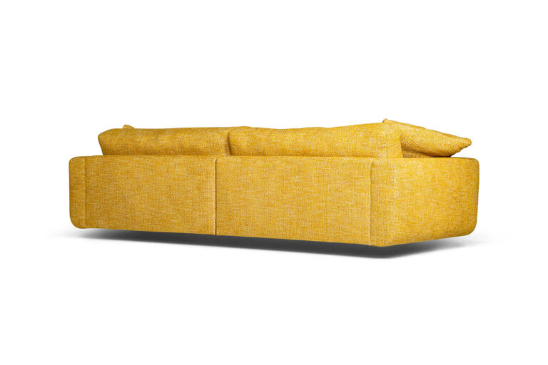 In picture: Eloise 4 LC. Fabric: Lumira25053.