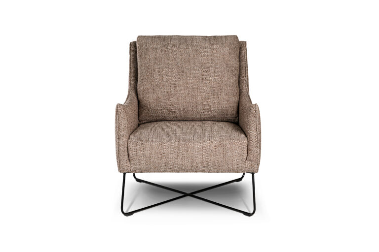 In picture: Chill chair. Fabric: Uralis 2011. Leg: Chill metal leg.