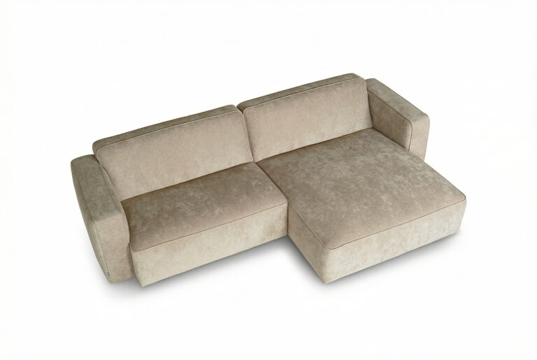 In picture: Dara 3 DIV Right. Fabric: Shaff 1109.