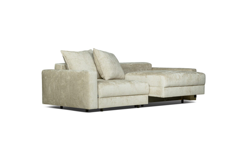 In picture: Glory 3 BM. Fabric: Jazz 3107.