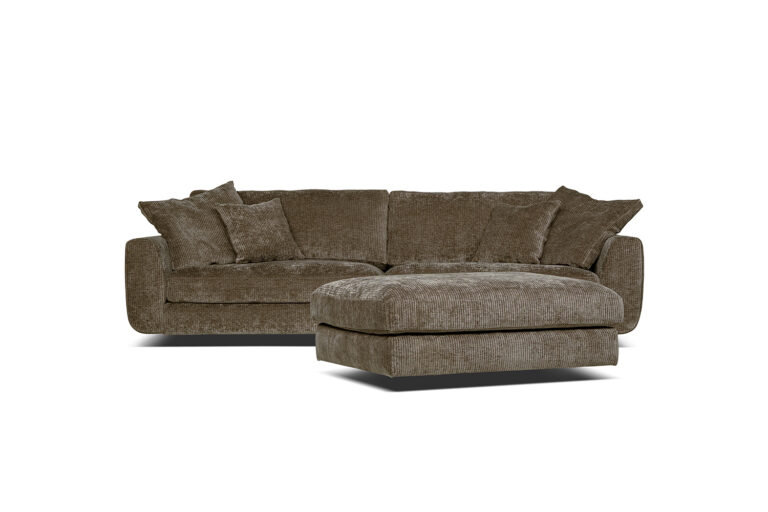 In picture: Sora 4 with Sora footstool. Fabric: Merlot 4012.