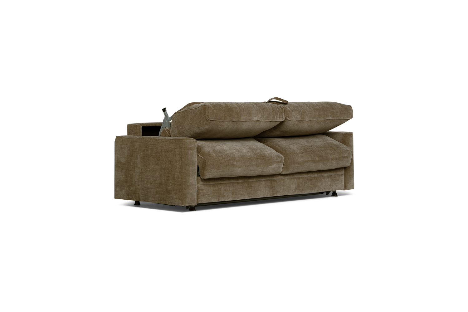 In picture: Vela 3. Fabric: Noom 2726.