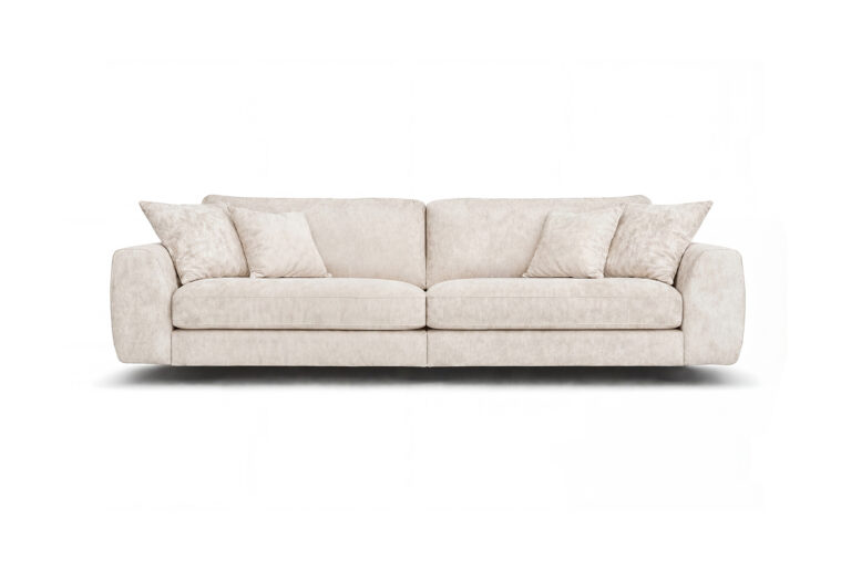 In picture: Cavelle 4. Fabric: Adore 01.