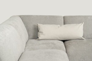 In picture: Deco pillow 80x30 cm. Fabric: Nuevo 4680.